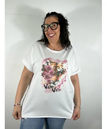 Camiseta flores Tora - Camisetas y Tops