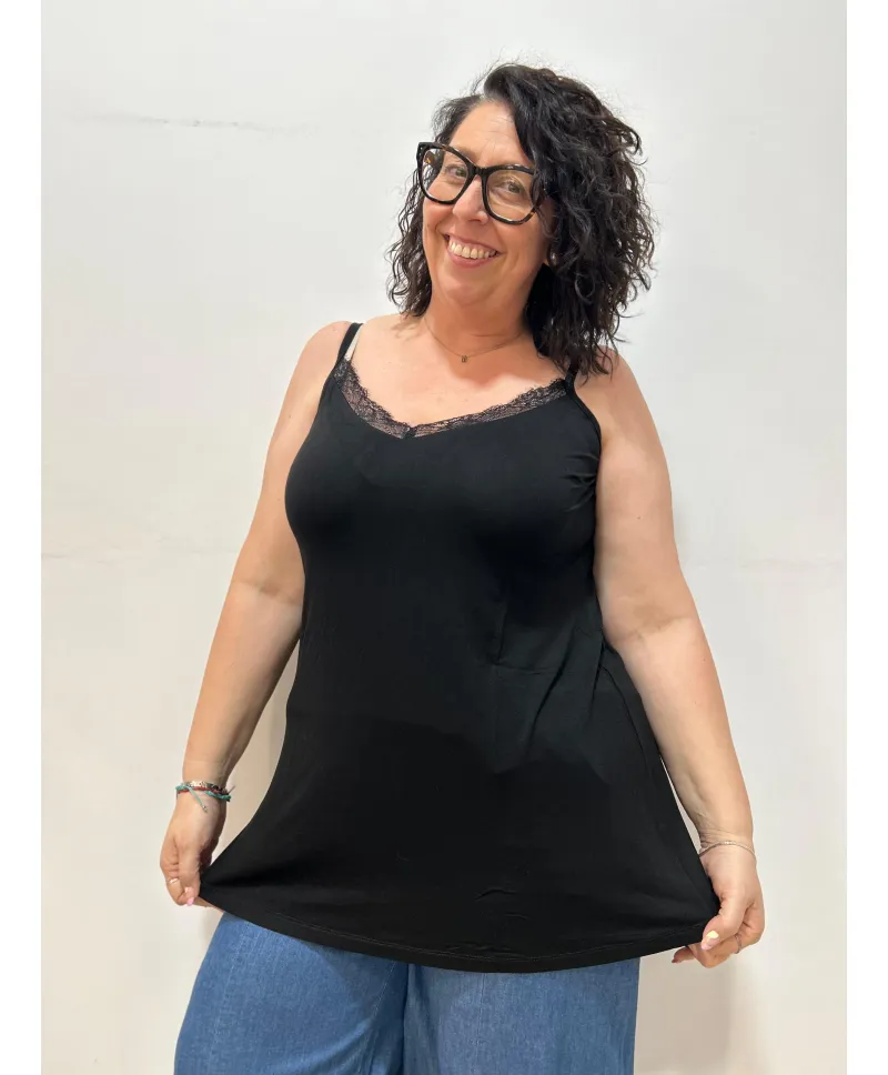 Top negro Laika - Tienda Tallas Grandes Mujer Top negro Laika - Tienda Tallas Grandes Mujer