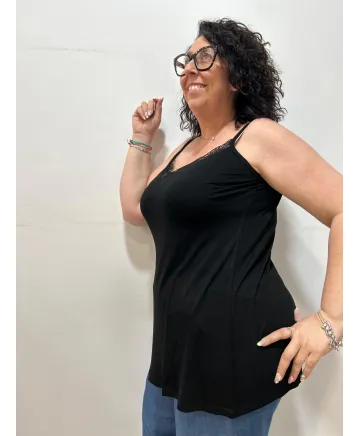Top negro Laika - Tienda Tallas Grandes Mujer Top negro Laika - Tienda Tallas Grandes Mujer