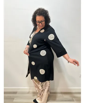 Kimono elegante Laila - Tienda Tallas Grandes Mujer Kimono elegante Laila - Tienda Tallas Grandes Mujer