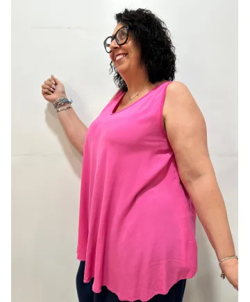 Camiseta tirantes Riko - Ropa tallas grandes mujer moderna Camiseta tirantes Riko - Ropa tallas grandes mujer moderna