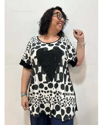 Camiseta brillos Yui - Ropa tallas grandes mujer moderna Camiseta brillos Yui - Ropa tallas grandes mujer moderna
