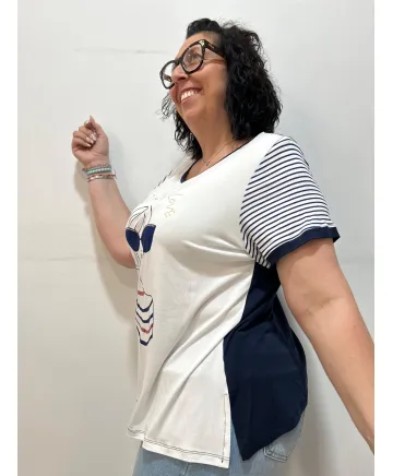 Camiseta chica Mishae - Ropa tallas grandes mujer moderna Camiseta chica Mishae - Ropa tallas grandes mujer moderna