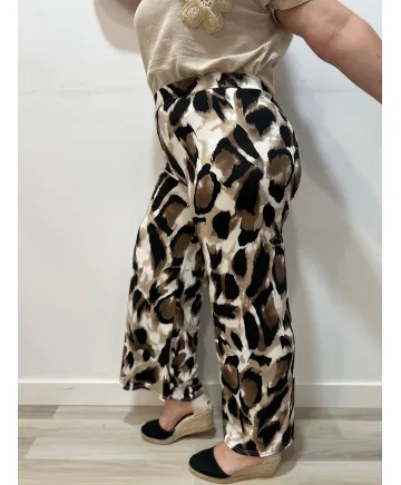 Pantalón beige Saiko - Ropa tallas grandes mujer moderna Pantalón beige Saiko - Ropa tallas grandes mujer moderna