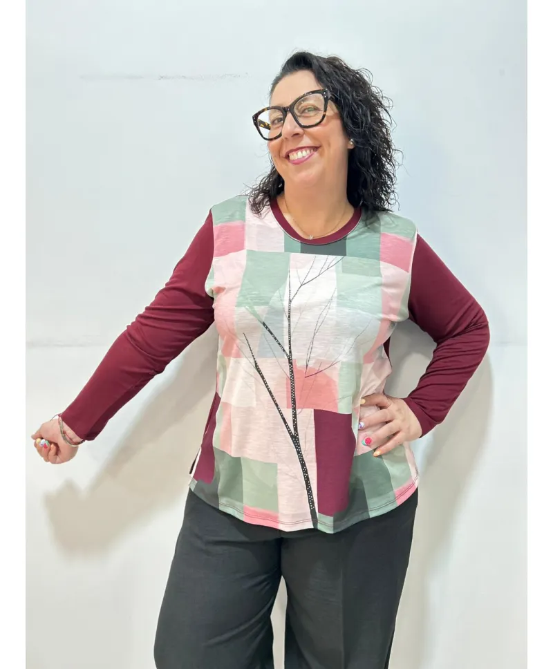 Camiseta ramas Avilés - Ropa tallas grandes mujer moderna