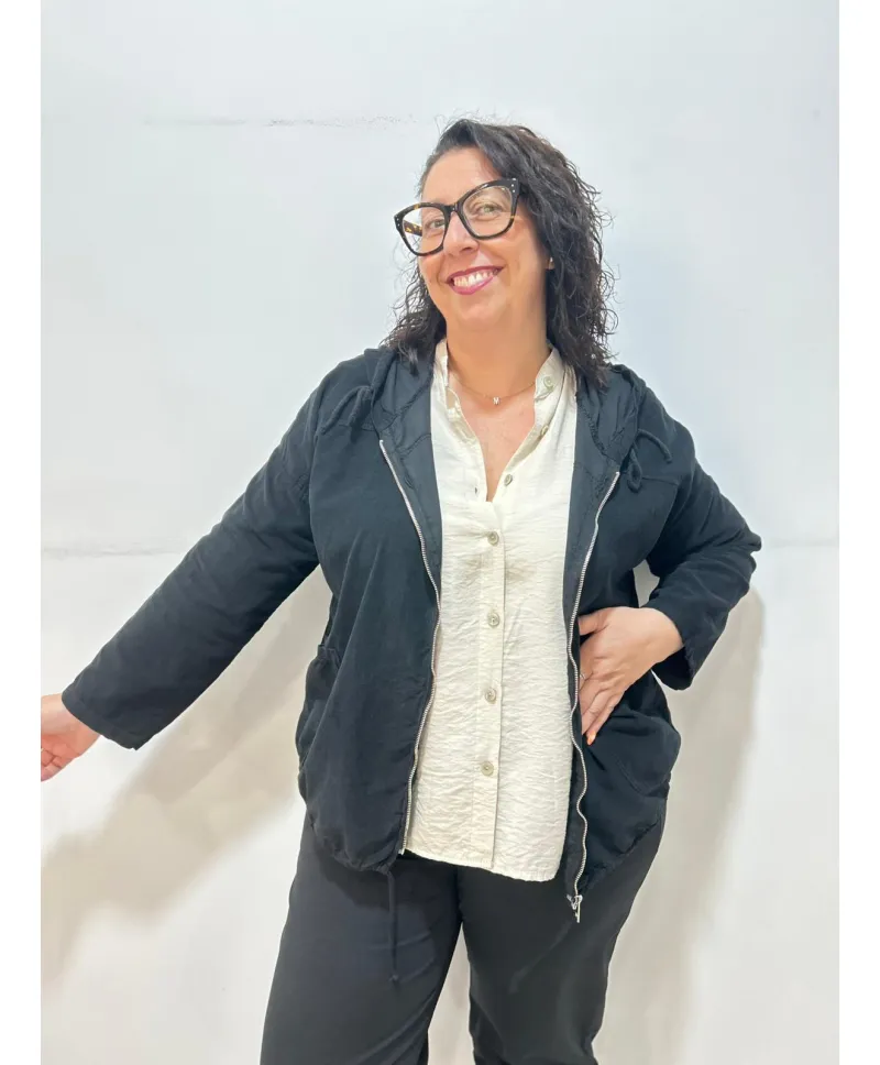 Chaqueta capucha Sagunto - Ropa tallas grandes mujer moderna
