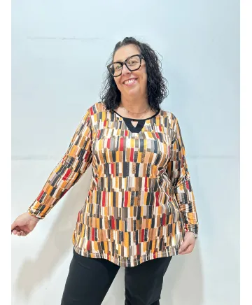 Camiseta pico Parets - Camisetas y Tops Tallas Grandes