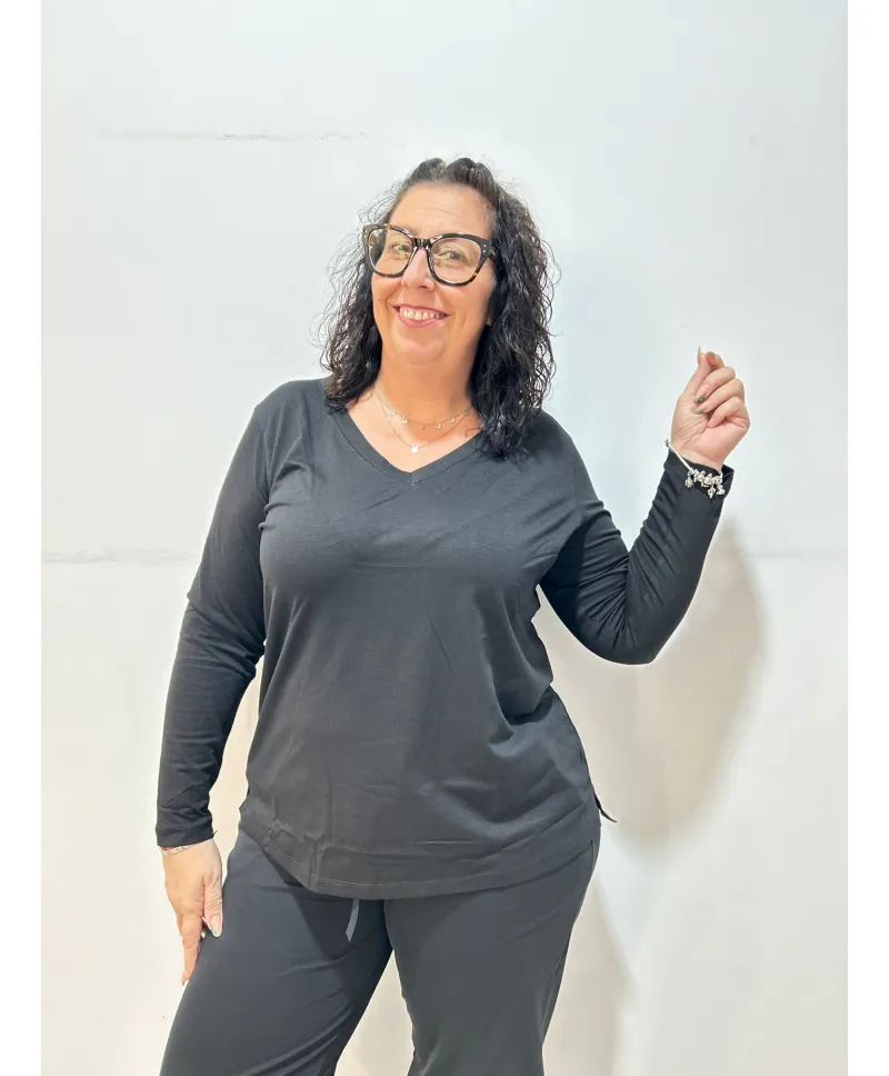 Camiseta negra Cardedeu - Camisetas y Tops Tallas Grandes Camiseta negra Cardedeu - Camisetas y Tops Tallas Grandes
