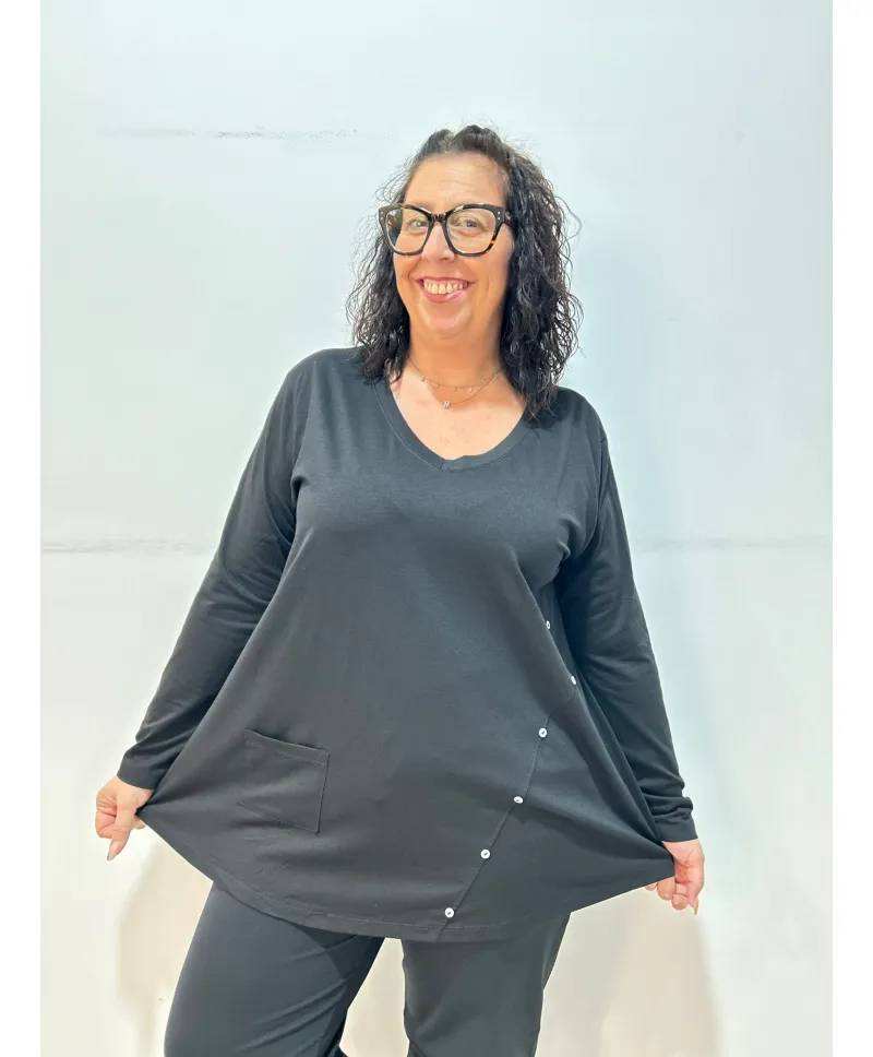 Camiseta negra Montornes - Camisetas y Tops Tallas Grandes Camiseta negra Montornes - Camisetas y Tops Tallas Grandes