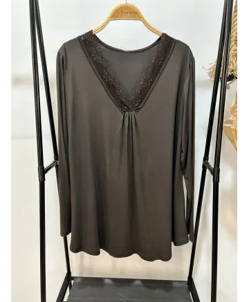 Camiseta lencera Olot - Ropa tallas grandes mujer moderna Camiseta lencera Olot - Ropa tallas grandes mujer moderna