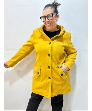 Abrigo mostaza Alanis - Ropa tallas grandes mujer moderna