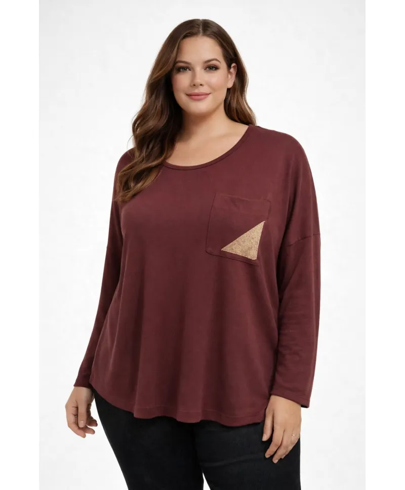 Camiseta triangulo granate Lama - Ropa tallas grandes mujer moderna