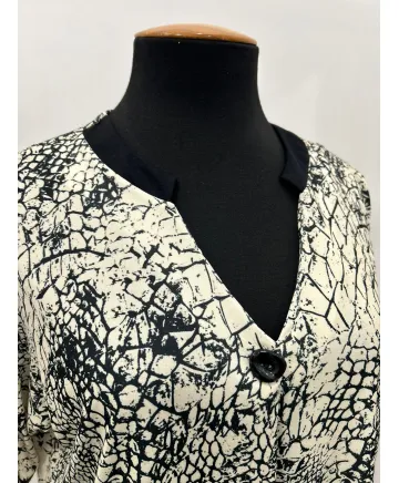 Camiseta boton Violeta - Ropa tallas grandes mujer moderna