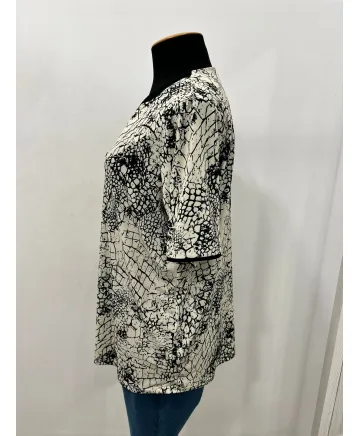 Camiseta boton Violeta - Ropa tallas grandes mujer moderna