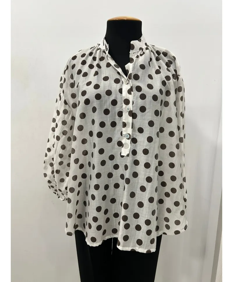 Camisa topos Lucia - Ropa tallas grandes mujer moderna