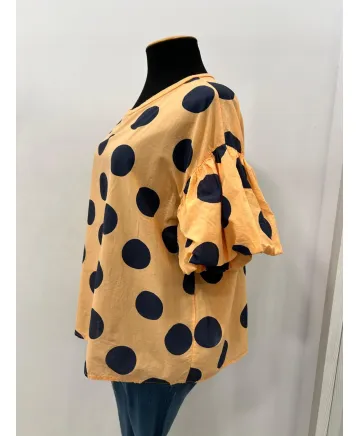 Camiseta Topos Almudena - Ropa tallas grandes mujer moderna