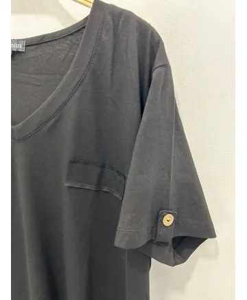 Camiseta negra Uve - Camisetas y Tops Tallas Grandes