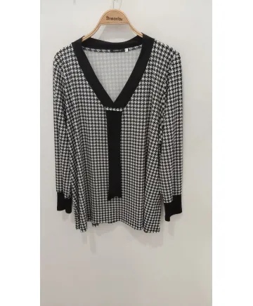 Camiseta pico Elegant - Camisetas y Tops Tallas Grandes