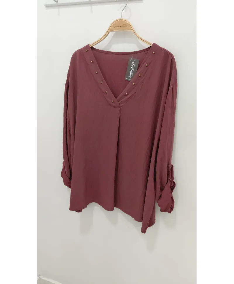 Blusa tachas Casual - Ropa tallas grandes mujer moderna