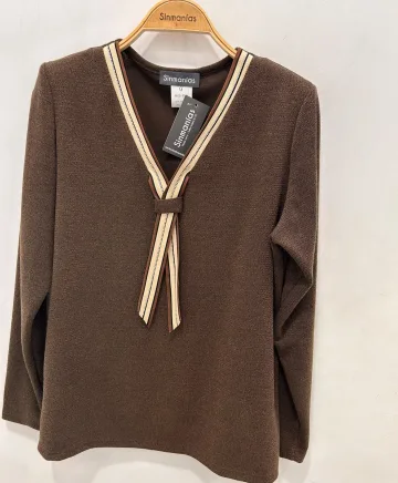 Camiseta escote Galón - Ropa tallas grandes mujer moderna