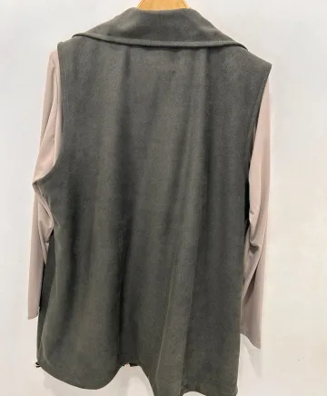 Chaleco verde Kone - Ropa tallas grandes mujer moderna